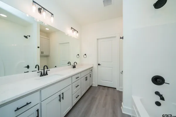 $229,900 | 390 Alexander Street, Kilgore, TX 75662