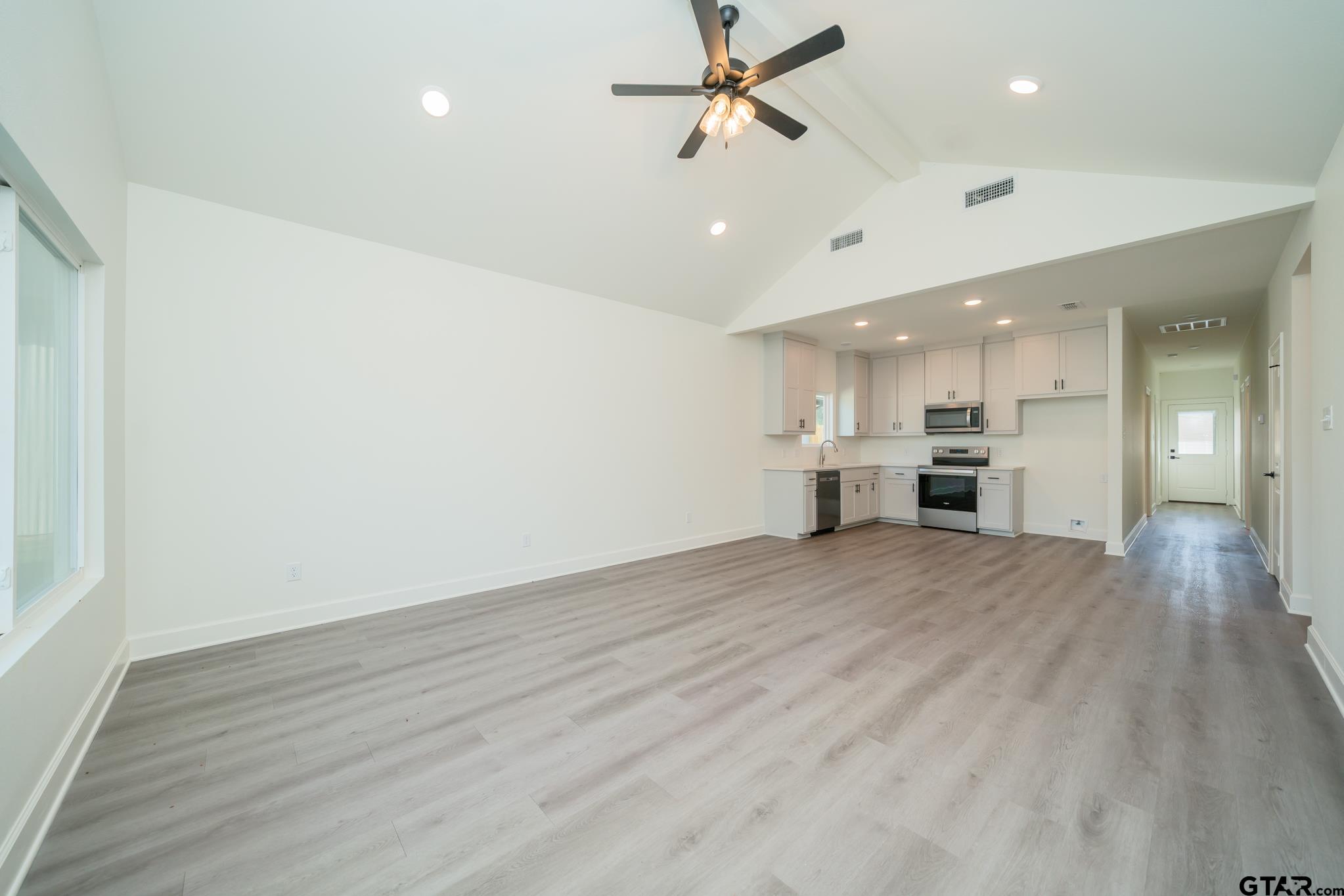 390 Alexander Street Kilgore, TX 75662 - Photo 5 of 34