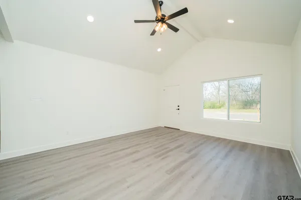 $229,900 | 390 Alexander Street, Kilgore, TX 75662