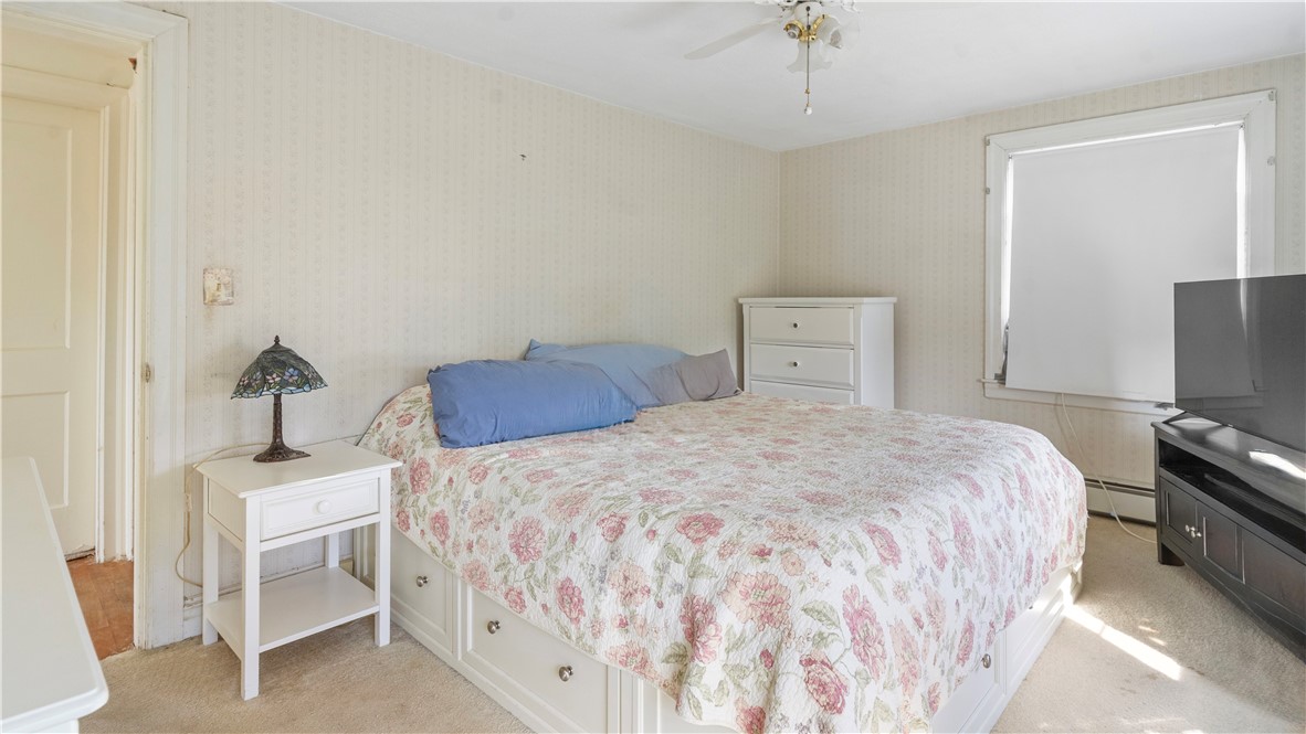 21 Brookwood Road Cranston, RI 02910 - Photo 9 of 14
