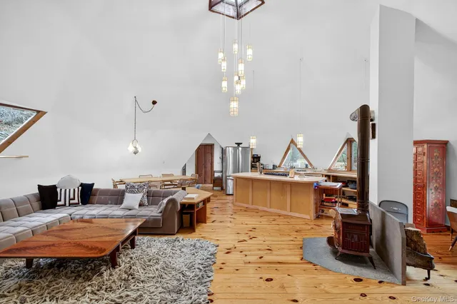 $6,500 | 106 Mountain Laurel Lane, Woodstock, NY 12498