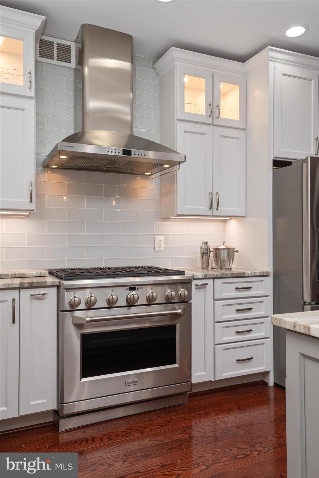 820 Bay Ridge Avenue Annapolis, MD 21403 - Photo 9 of 52