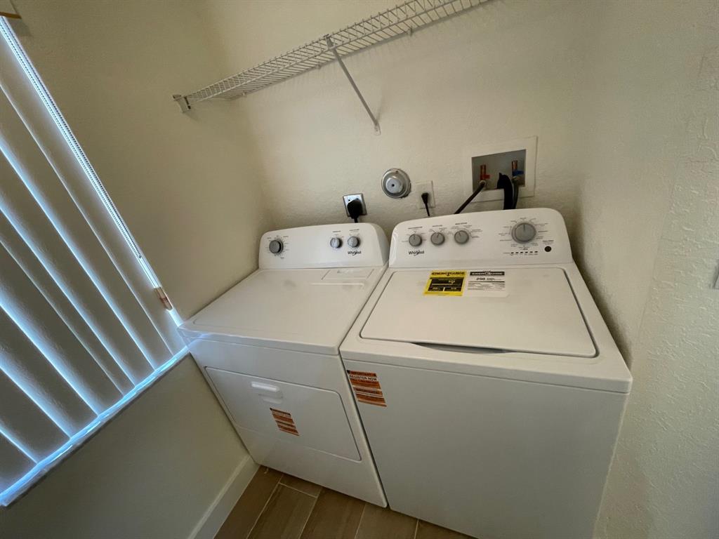 12472 Southwest 44th Court Miramar, FL 33027 - Photo 24 of 38