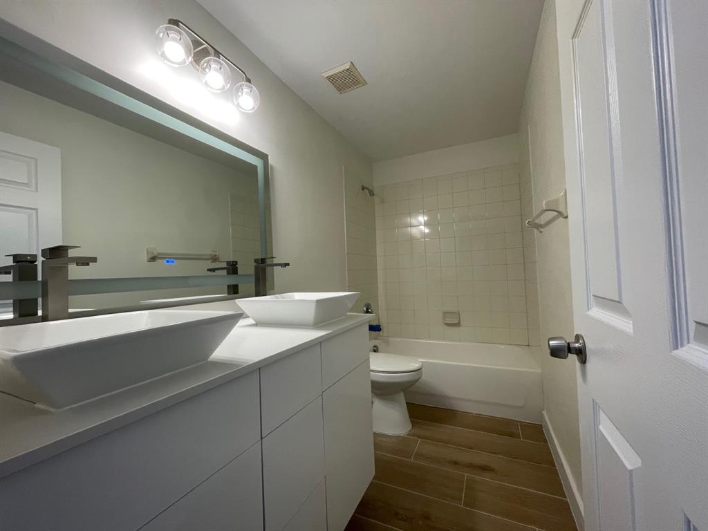 12472 Southwest 44th Court Miramar, FL 33027 - Photo 25 of 38