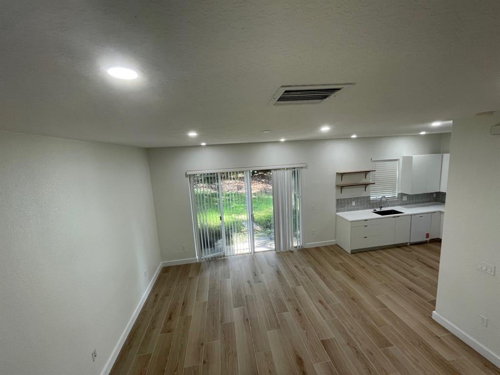 12472 Southwest 44th Court Miramar, FL 33027 - Photo 28 of 38