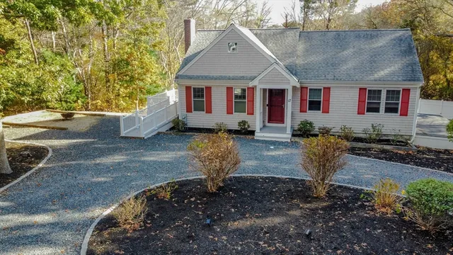 $844,000 | 17 Degrass Road, Mashpee, MA 02649