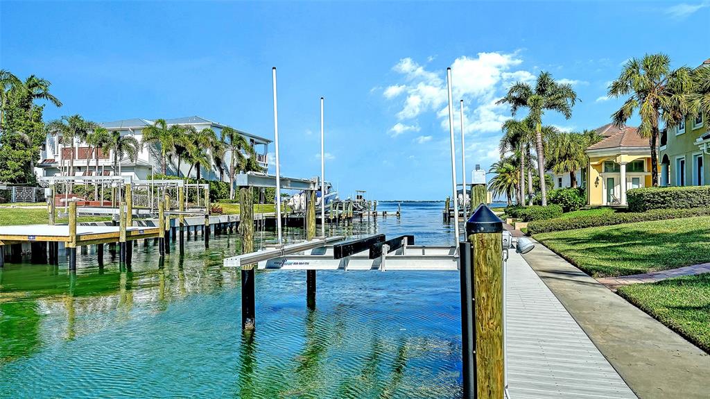 595 Bowsprit Lane Longboat Key, FL 34228 - Photo 41 of 49