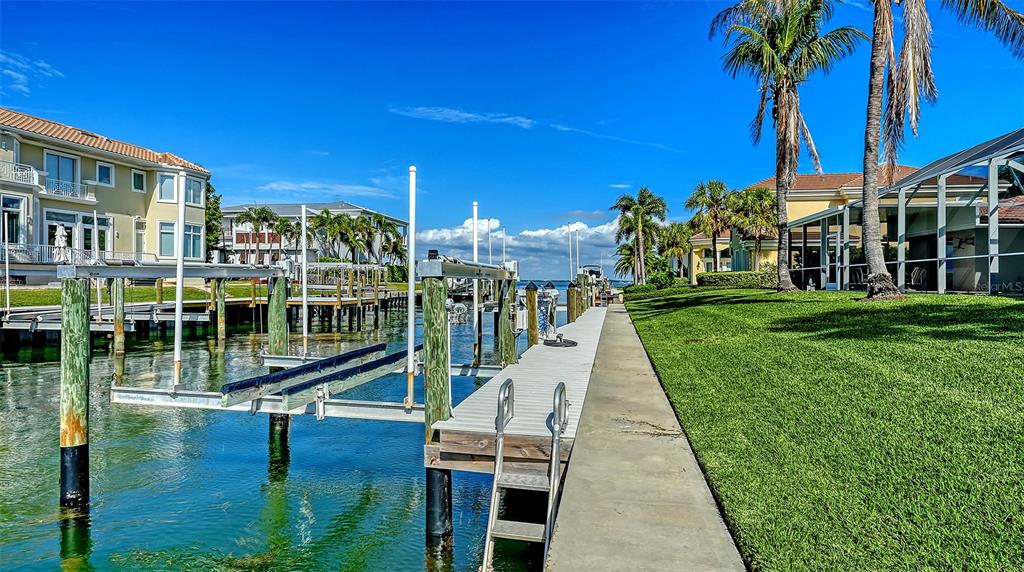 595 Bowsprit Lane Longboat Key, FL 34228 - Photo 46 of 49