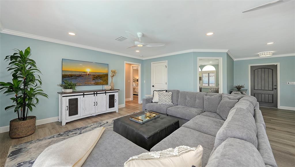 595 Bowsprit Lane Longboat Key, FL 34228 - Photo 6 of 49