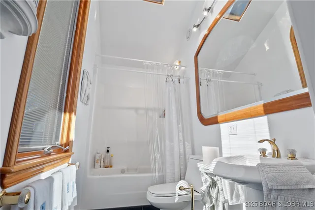 $799,000 | 673 Brush Creek Road, Sunrise Beach, MO 65079