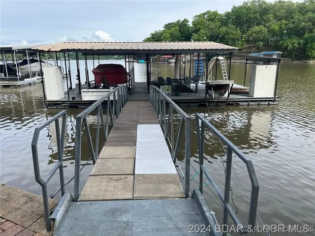 $799,000 | 673 Brush Creek Road, Sunrise Beach, MO 65079