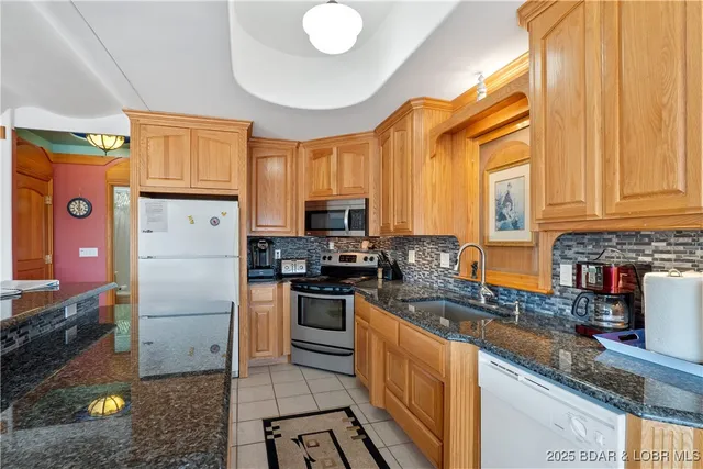 $799,000 | 673 Brush Creek Road, Sunrise Beach, MO 65079