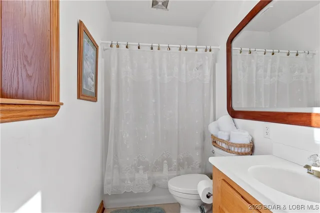 $799,000 | 673 Brush Creek Road, Sunrise Beach, MO 65079