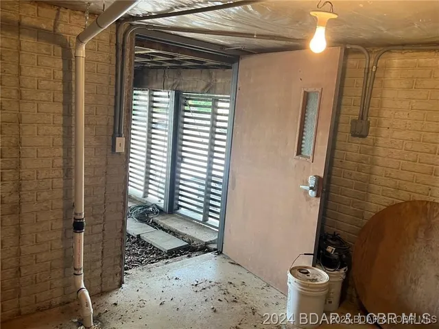 $799,000 | 673 Brush Creek Road, Sunrise Beach, MO 65079