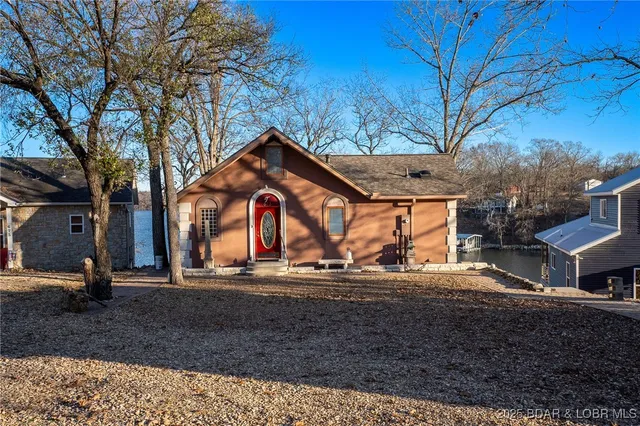 $799,000 | 673 Brush Creek Road, Sunrise Beach, MO 65079