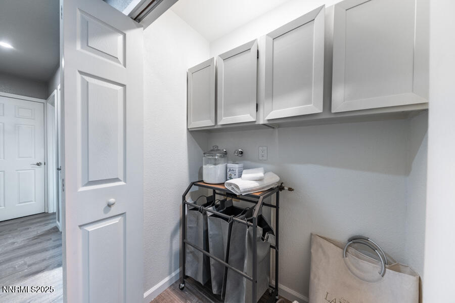 3390 Cashill Boulevard Reno, NV 89509 - Photo 38 of 51 a utility room with cabinets