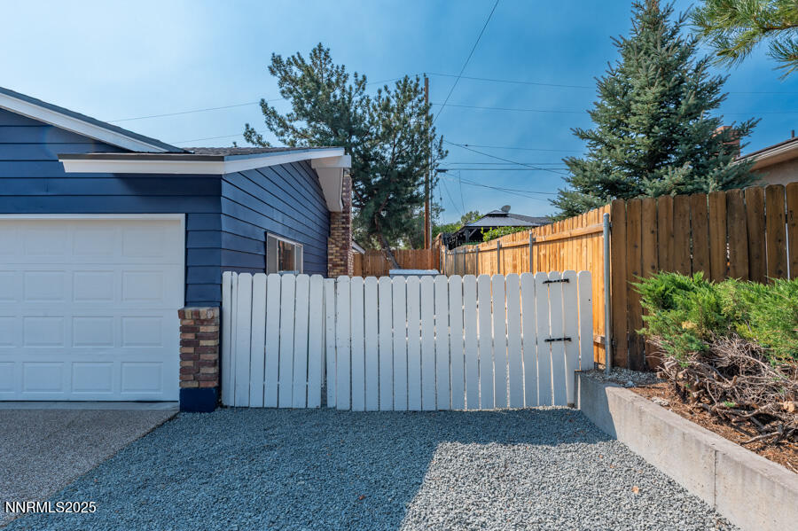 3390 Cashill Boulevard Reno, NV 89509 - Photo 50 of 51 a view of a entrance gate of the house