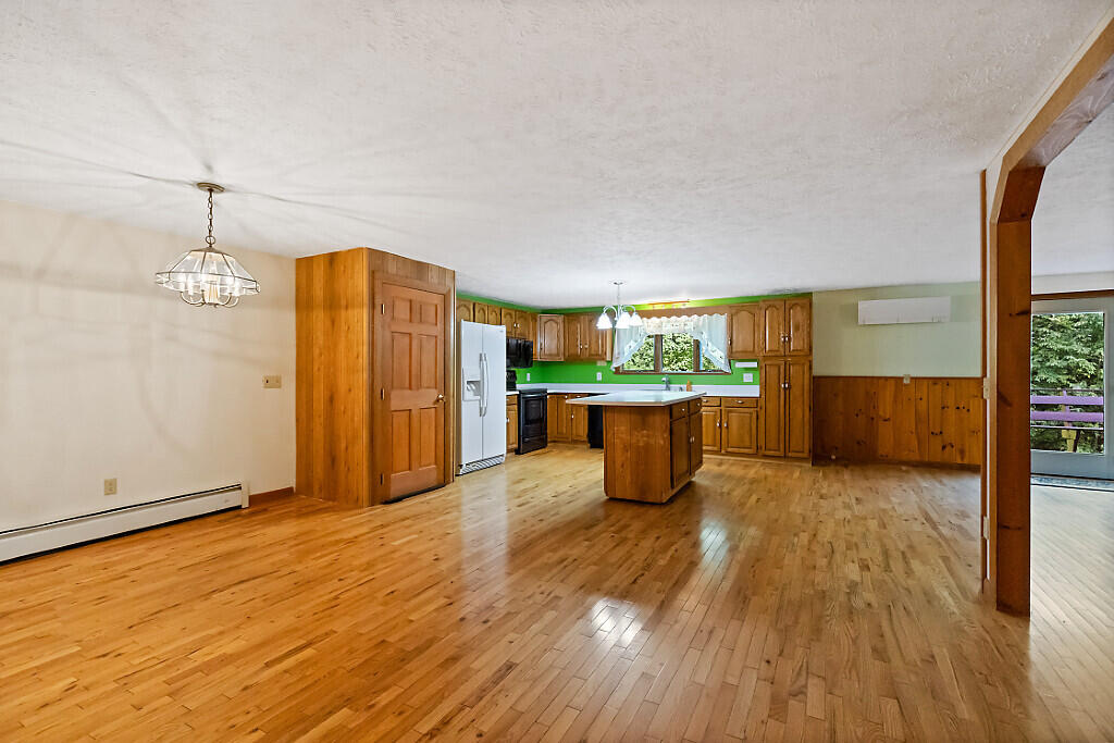 231 Narrows Pond Road Winthrop, ME 04364 - Photo 19 of 89 09_BP5A8408_DxO_mls