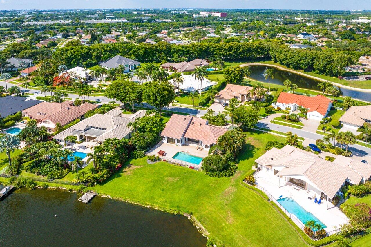 17570 Bocaire Way Boca Raton, FL 33487 - Photo 43 of 56 047-17570BocaireWay-BocaRaton-FL-33487-S