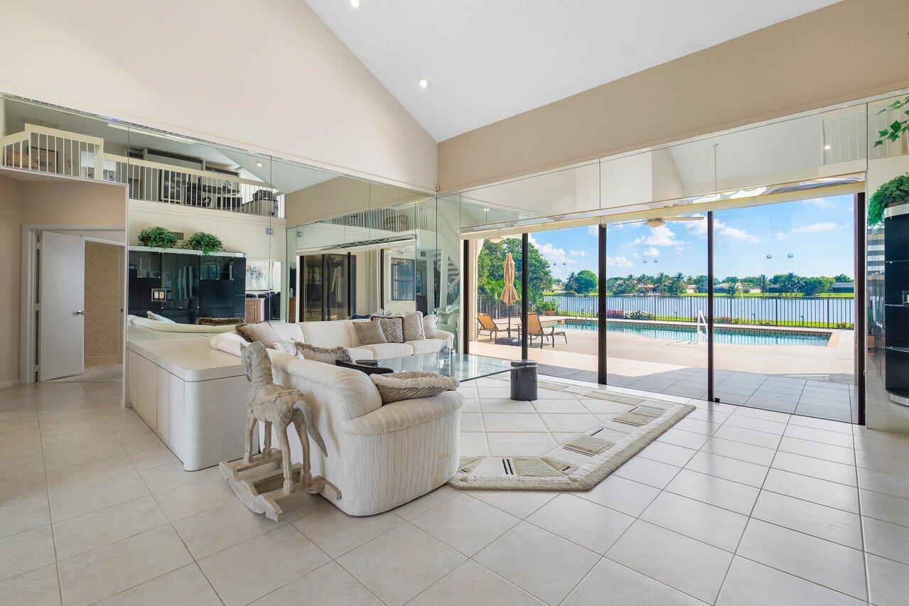 17570 Bocaire Way Boca Raton, FL 33487 - Photo 9 of 56 006-17570BocaireWay-BocaRaton-FL-33487-S