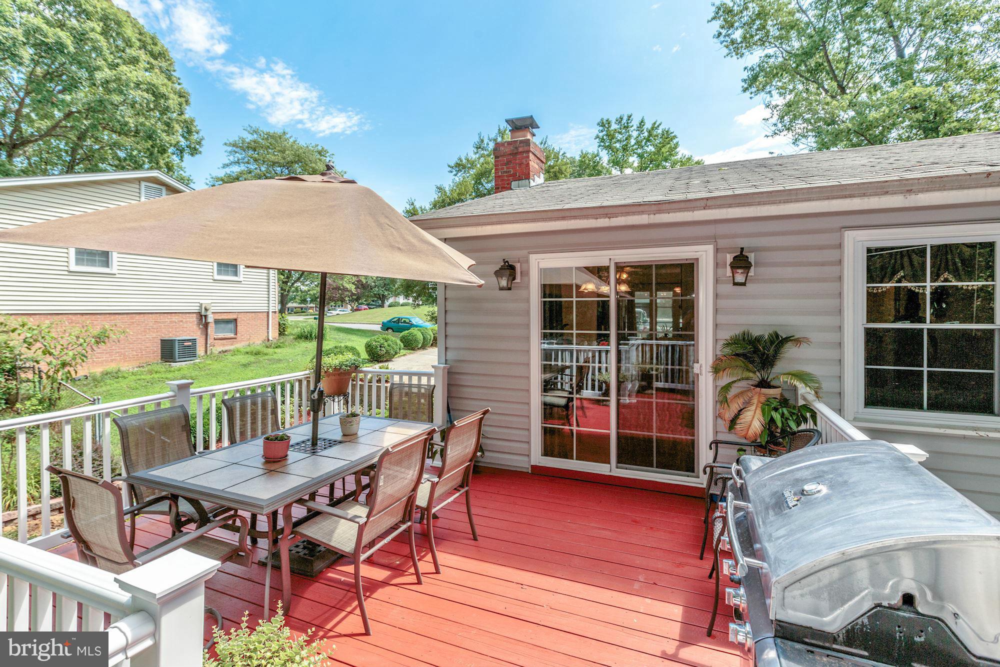 13244 Sturbridge Road Woodbridge, VA 22192 - Photo 26 of 26 Exterior (Rear)
