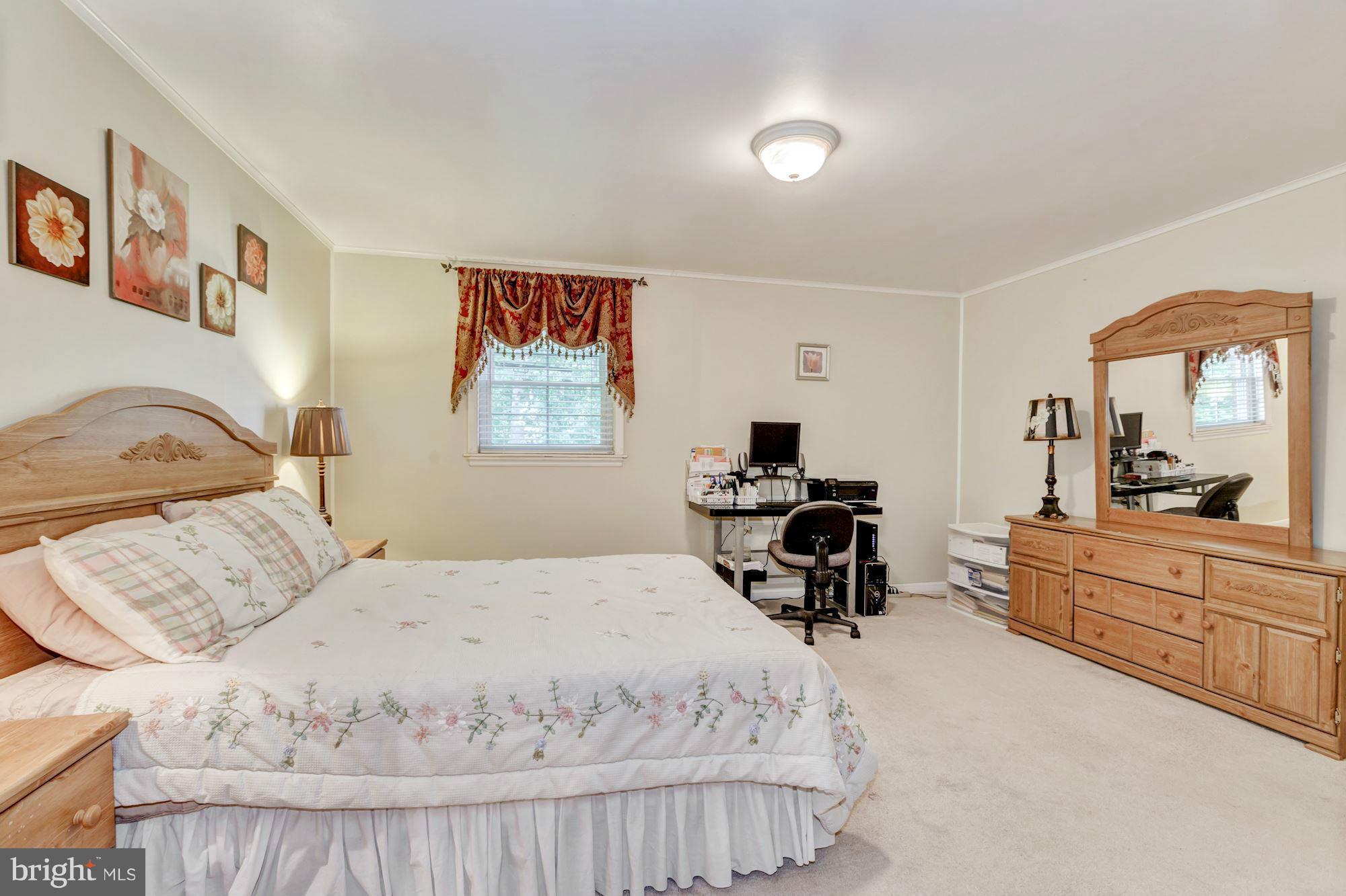 13244 Sturbridge Road Woodbridge, VA 22192 - Photo 10 of 26 Bedroom