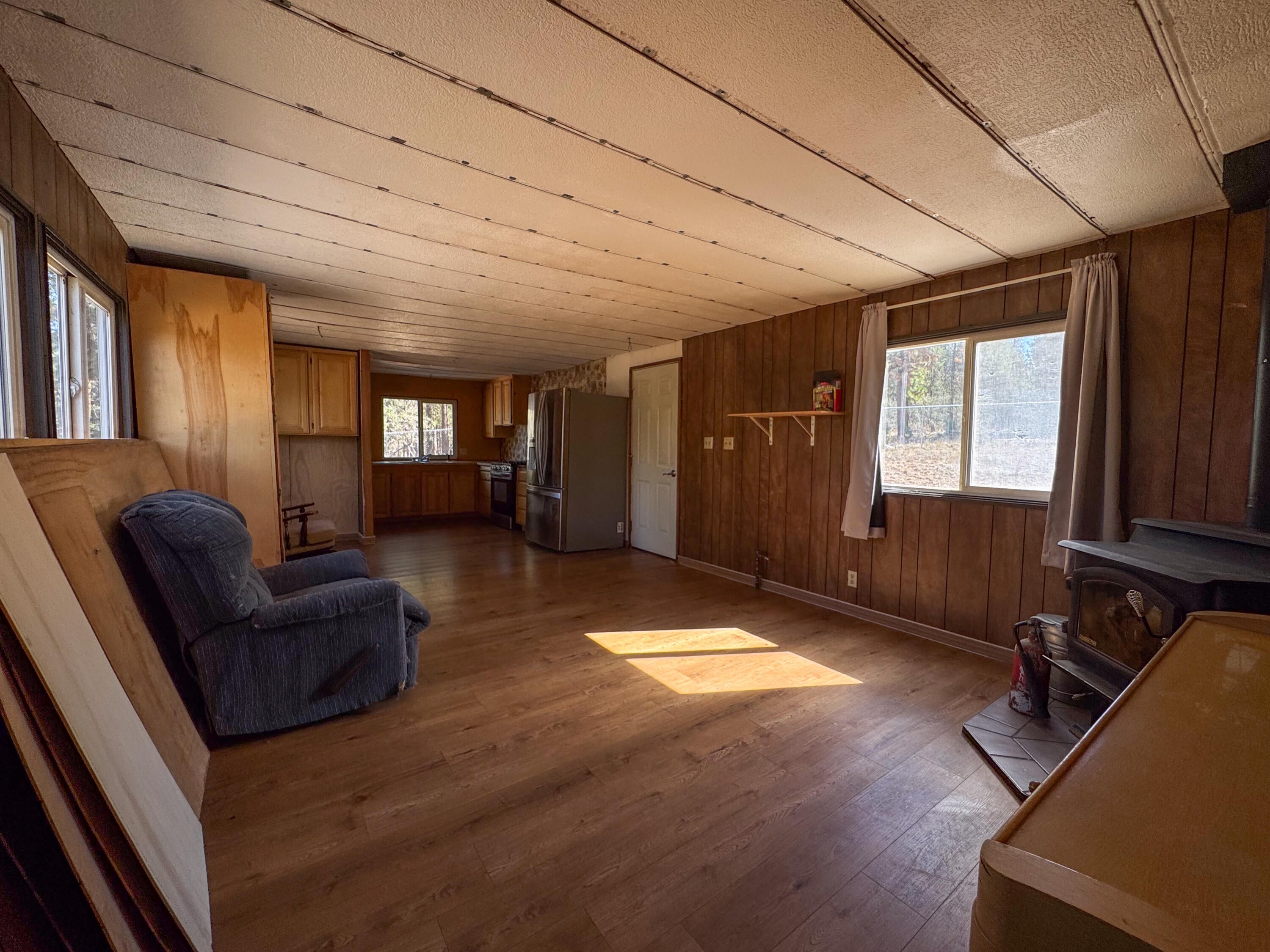 49636 South Packsaddle Circle Beatty, OR 97621 - Photo 5 of 38 49636 S PackSaddle Circle-05