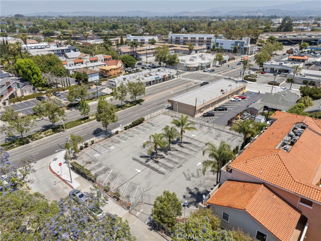 202 17th Street Santa Ana, CA 92701 - Photo 6 of 17 an aerial view of residential houses with outdoor space