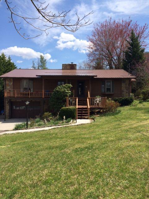 335 East Chestnut Hill Road Townsend, TN 37882 - Photo 1 of 17 335 Chestnut Hill
