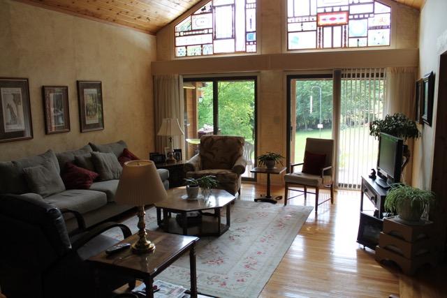 335 East Chestnut Hill Road Townsend, TN 37882 - Photo 2 of 17 Family Room