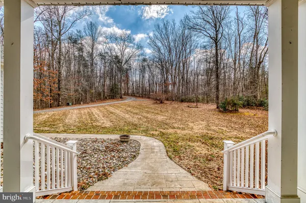 $875,000 | 3279 Ridgeview Road, Reva, VA 22735