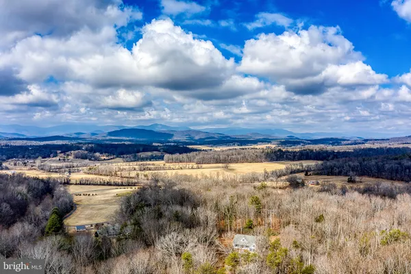 $875,000 | 3279 Ridgeview Road, Reva, VA 22735