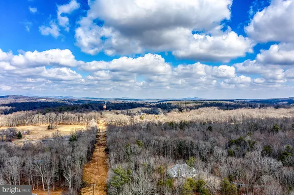 $875,000 | 3279 Ridgeview Road, Reva, VA 22735