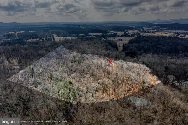 $875,000 | 3279 Ridgeview Road, Reva, VA 22735