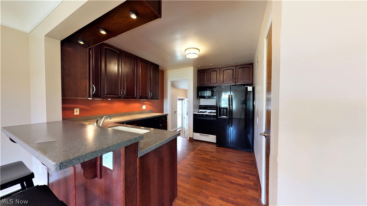 743 Lander Road Cleveland, OH 44143 - Photo 4 of 17 Gallery Image 4