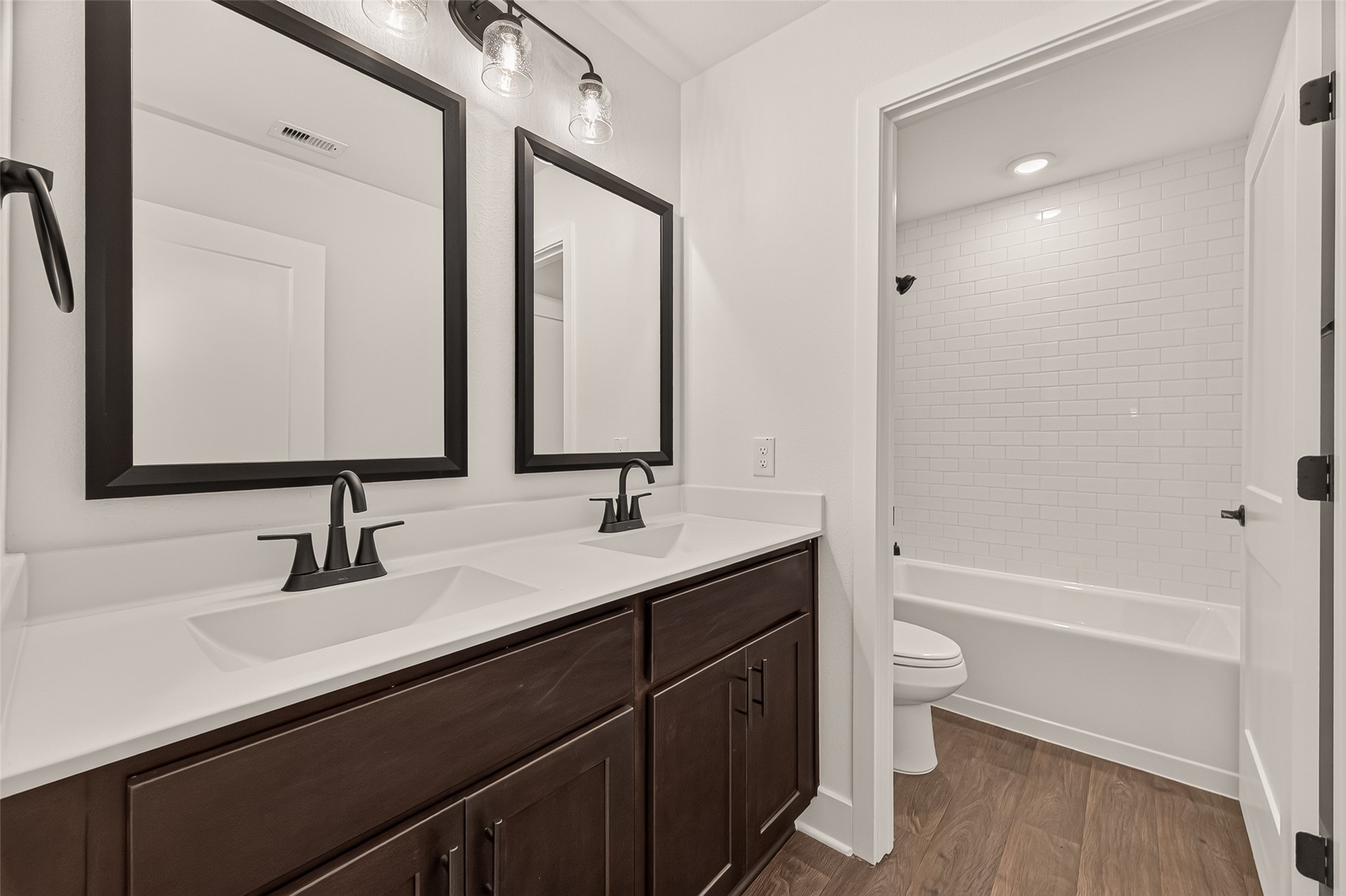 9304 Hard Rock Road Conroe, TX 77303 - Photo 19 of 38 Gallery Image 19