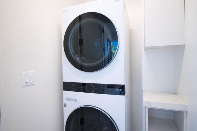 $6,850,000 | 2160 Greenways Drive, Woodside, CA 94062