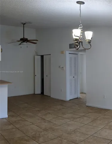 $1,600 | 917 Northeast 199th Street, Unit 206, Miami, FL 33179