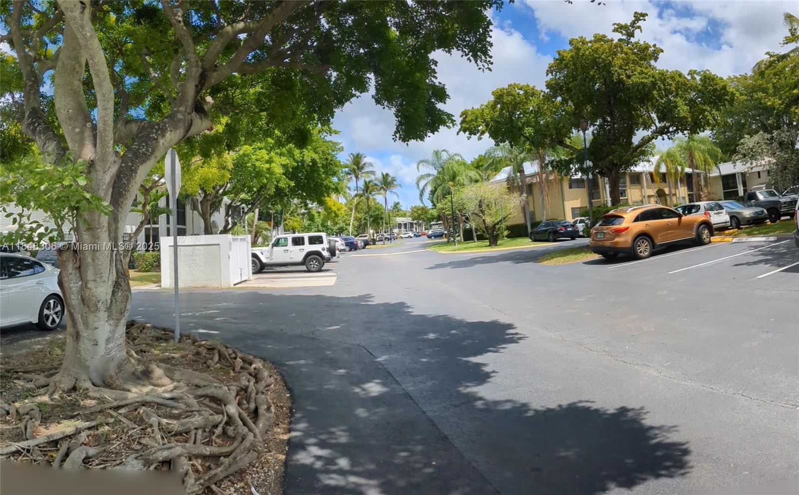 917 Northeast 199th Street, Unit 206 Miami, FL 33179 - Photo 3 of 19