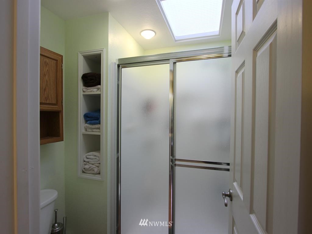 23502 22nd Avenue Southeast Bothell, WA 98021 - Photo 14 of 25 Gallery Image 14