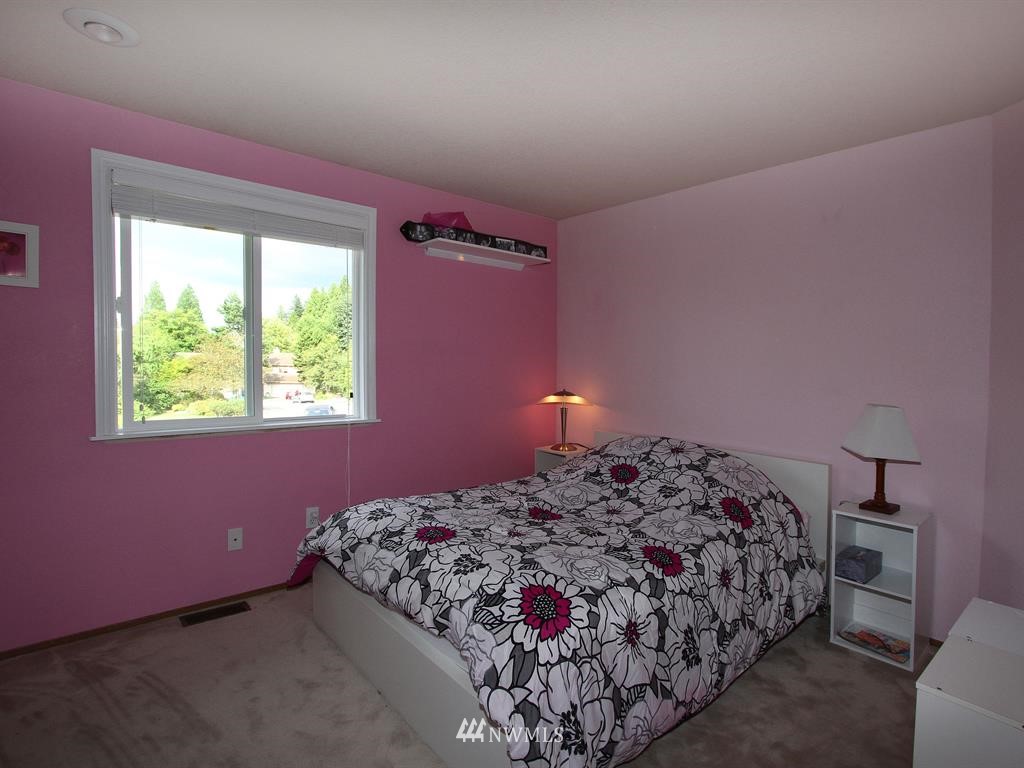 23502 22nd Avenue Southeast Bothell, WA 98021 - Photo 18 of 25 Gallery Image 18