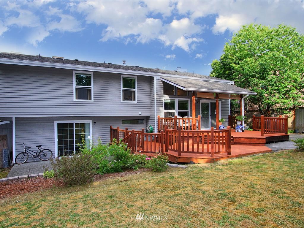23502 22nd Avenue Southeast Bothell, WA 98021 - Photo 23 of 25 Gallery Image 23