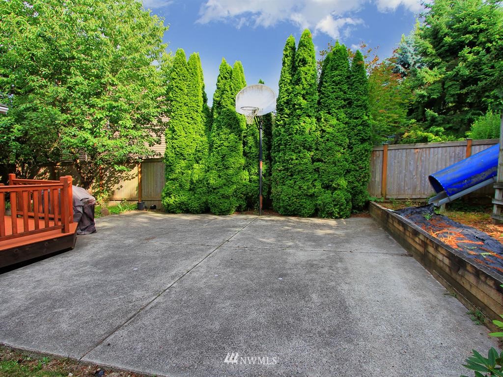 23502 22nd Avenue Southeast Bothell, WA 98021 - Photo 24 of 25 Gallery Image 24