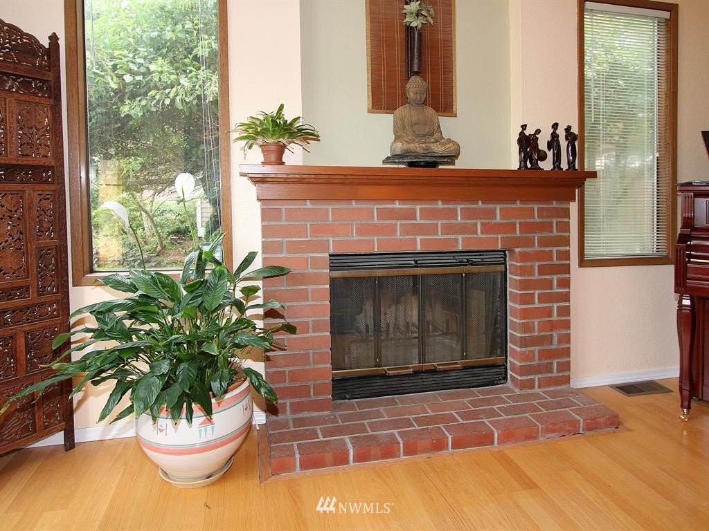 23502 22nd Avenue Southeast Bothell, WA 98021 - Photo 10 of 25 Gallery Image 10