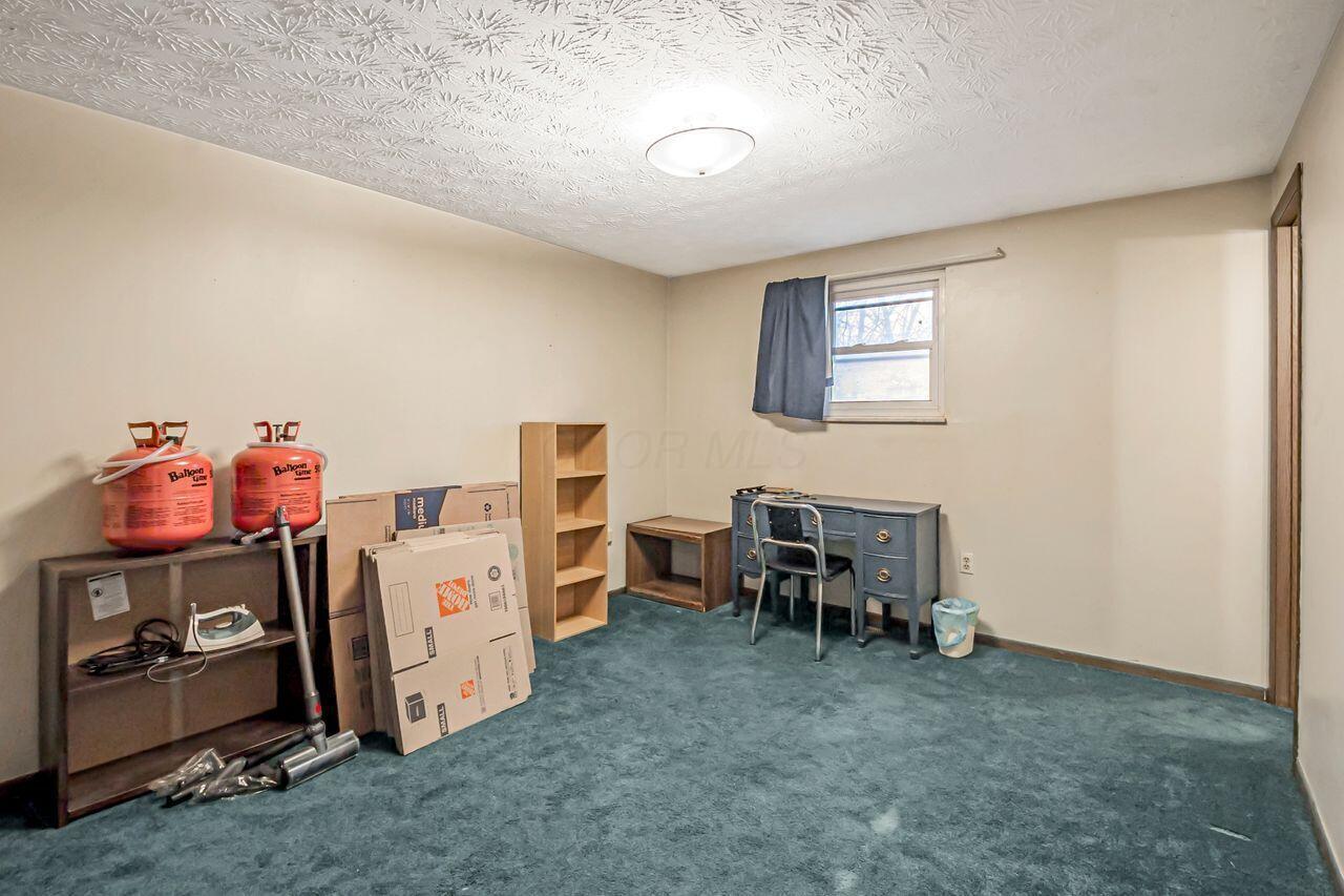 825 Eliots Oak Road Columbus, OH 43228 - Photo 14 of 29 BR 2