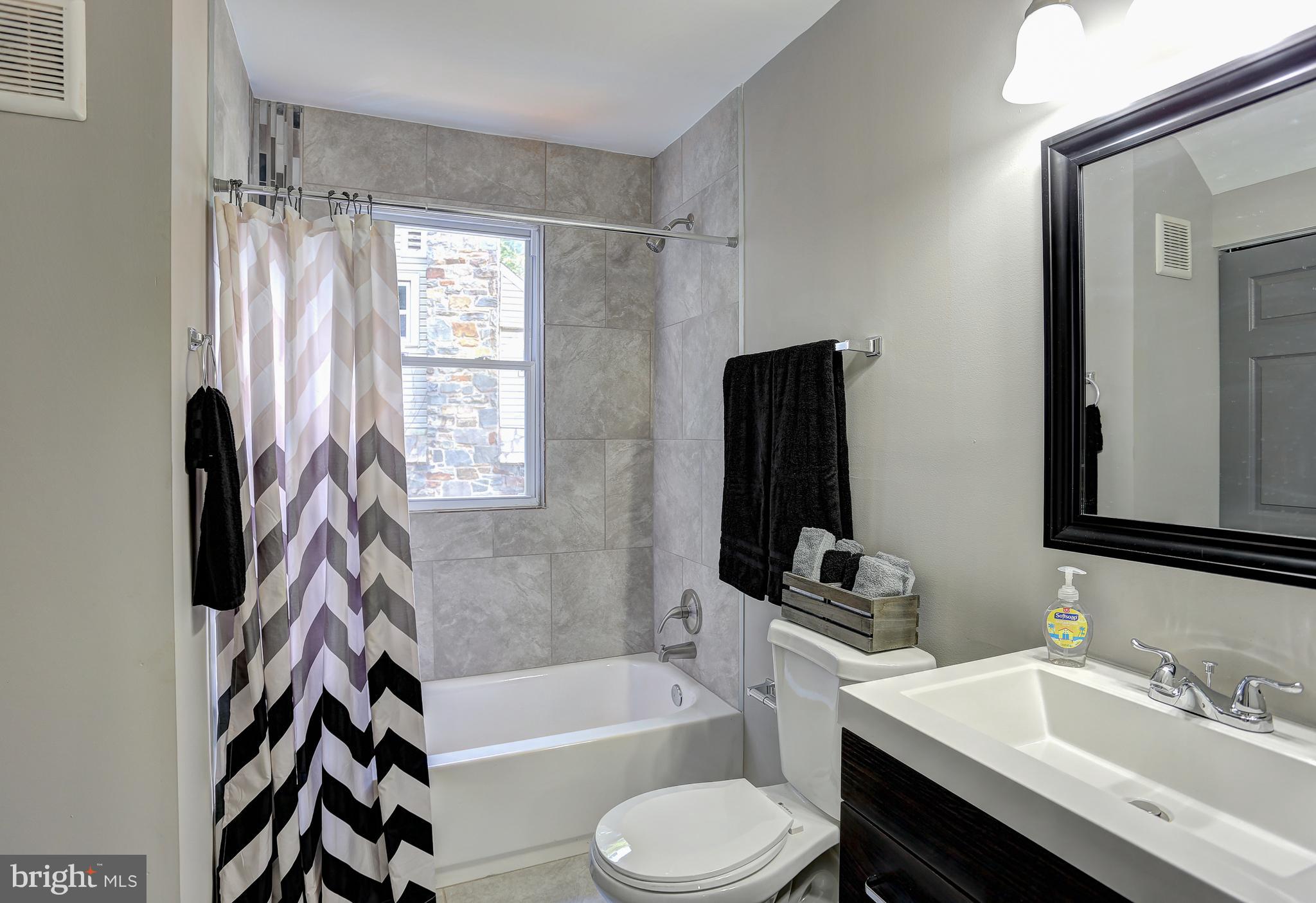 31 Summerfield Road Baltimore, MD 21207 - Photo 9 of 21 Bath (Master)