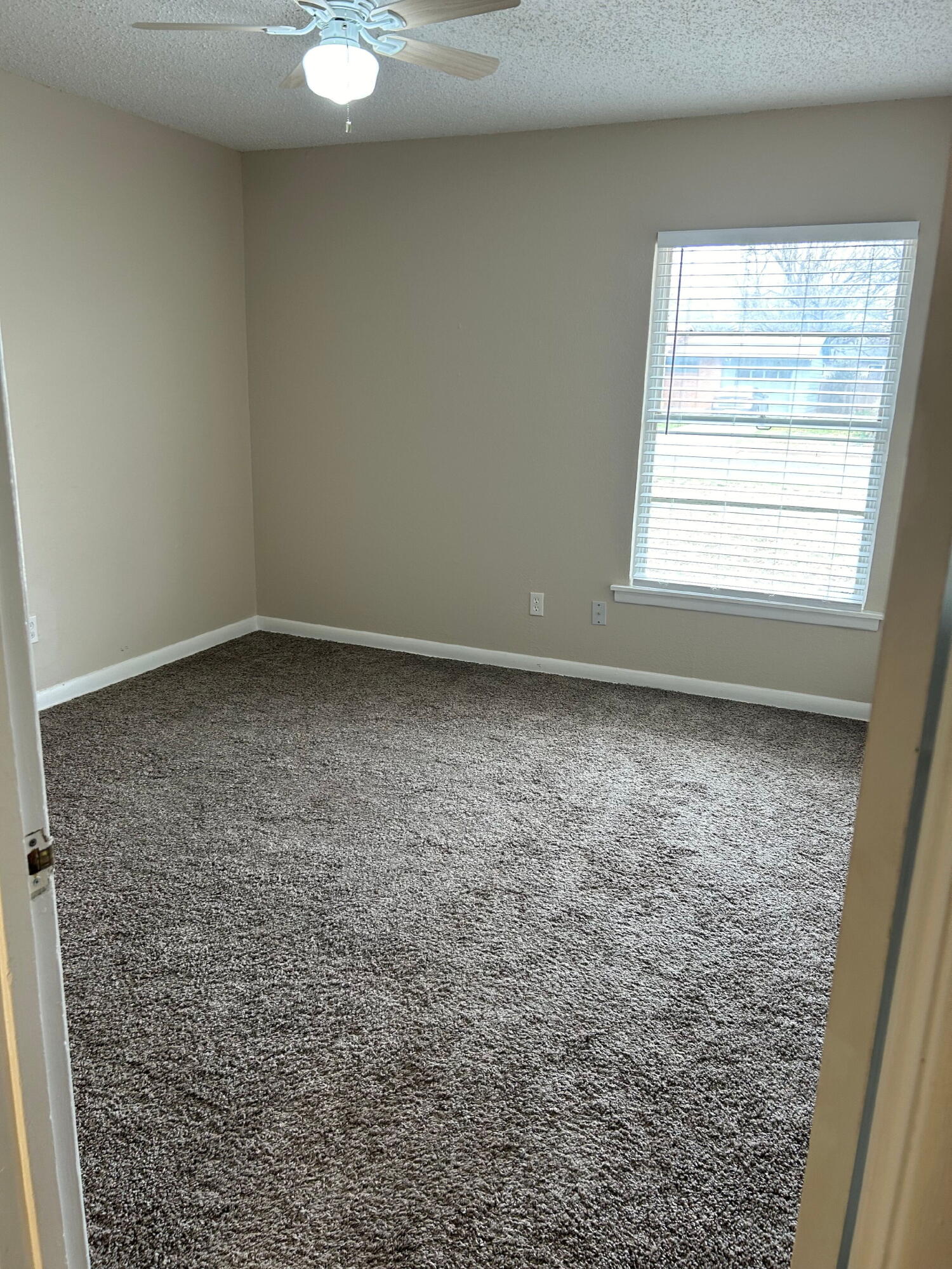 3416 38th Street Lubbock, TX 79413 - Photo 7 of 15 IMG_4794