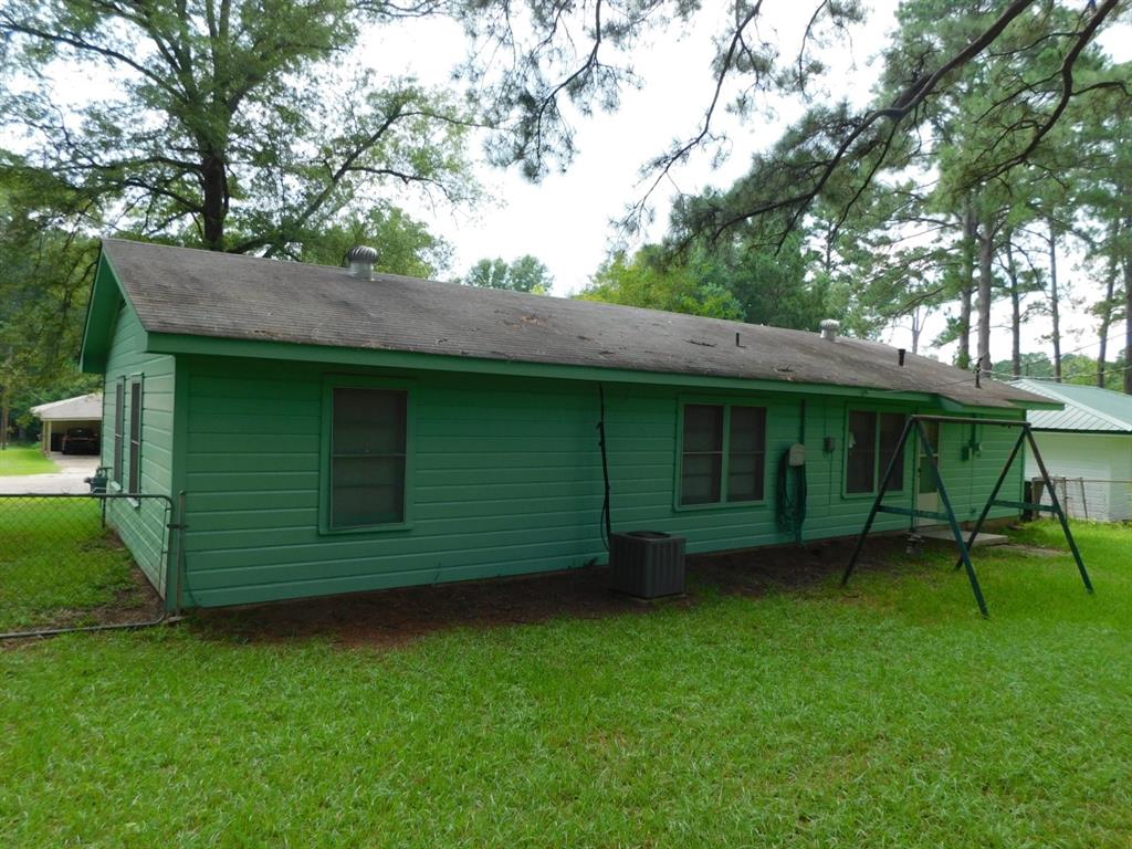 107 5th Street Northeast Springhill, LA 71075 - Photo 9 of 26