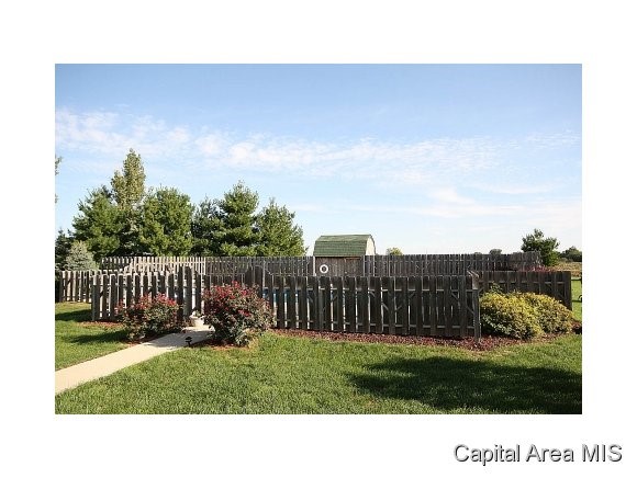 1521 East Barber Road Sherman, IL 62684 - Photo 23 of 24 Gallery Image 23