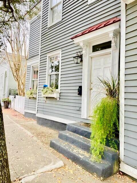 25 Chapel Street, Unit 2 Charleston, SC 29403 - Photo 2 of 16 20211207233019675031000000-o